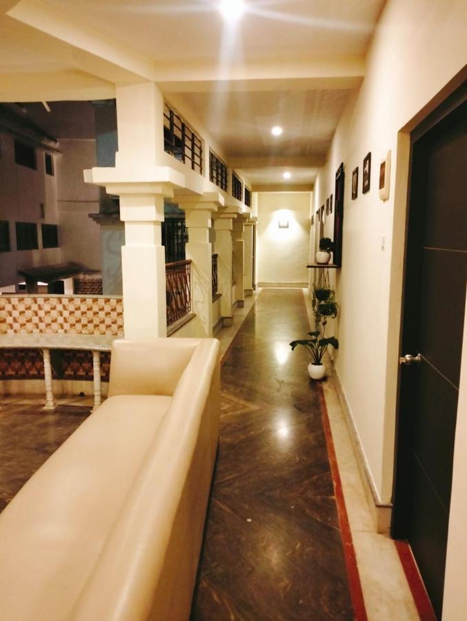 Hotel Kolam Shānti Niketan Exterior foto